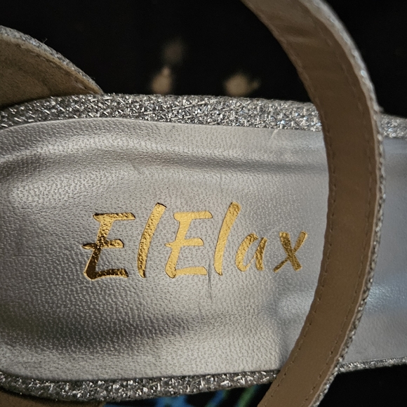 🍍 Sliver Bling ankle strap heels - Picture 5 of 7